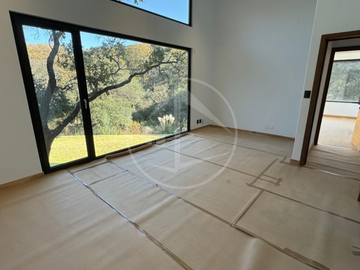 Residencia con IMPRESIONANTE jardín plano y espectacular vista Para Estrenar En Rancho San Juan