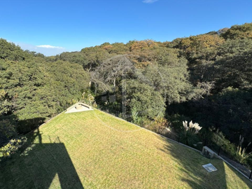 Residencia con IMPRESIONANTE jardín plano y espectacular vista Para Estrenar En Rancho San Juan