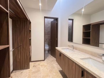 Casa en Venta en San Angel V con una hermosa cocina.
