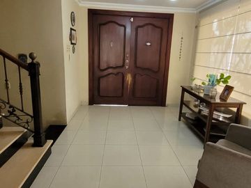 Casa en Venta, Portón Lomas - Urdesa, 3 Niveles, Ascensor, Norte Gye.