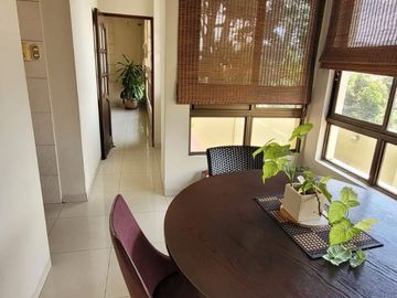 Casa en Venta, Portón Lomas - Urdesa, 3 Niveles, Ascensor, Norte Gye.