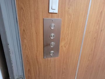 Casa en Venta, Portón Lomas - Urdesa, 3 Niveles, Ascensor, Norte Gye.