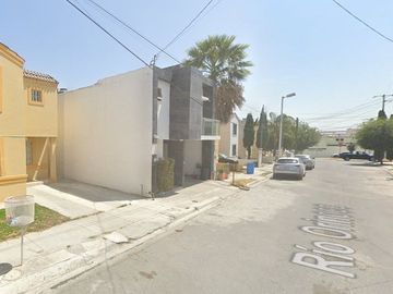 CASA DE REMATE EN Fraccionamiento Paseo De Cumbres, MONTERREY, NUEVO LEON. OPORTUNIDAD