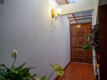 Casa Rentera en Venta, 2 Departamentos, Sector Autopista Redondel de Gapal