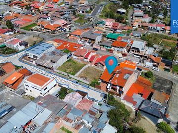 Casa Rentera en Venta, 2 Departamentos, Sector Autopista Redondel de Gapal