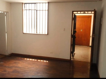 ALQUILO DOS EXCELENTES OFICINAS EN LA AV. AREQUIPA No. 340 URB. SANTA BEATRIZ CDEL CERCADO DE LIMA