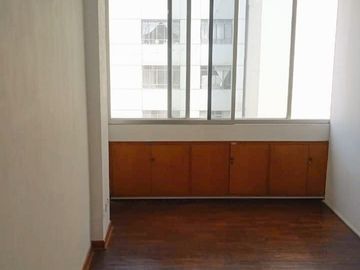 ALQUILO DOS EXCELENTES OFICINAS EN LA AV. AREQUIPA No. 340 URB. SANTA BEATRIZ CDEL CERCADO DE LIMA
