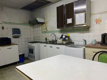 SE VENDE RESIDENCIAL-HOSTAL SECTOR CENTRO