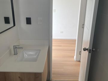 Vendo Hermoso Dpto de Estreno en Chacarilla de Surco