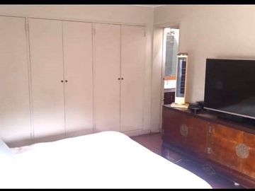 Vendo Hermosa Casa en Surco con Chimenea y Jardines cerca Av. Primavera