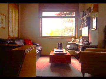 Vendo Hermosa Casa en Surco con Chimenea y Jardines cerca Av. Primavera