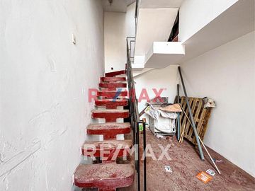 Casa En Venta De 3 Pisos En Ventanilla