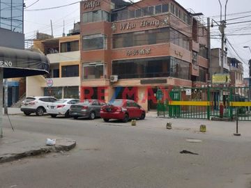 Ocasión por viaje Venta casa SJM