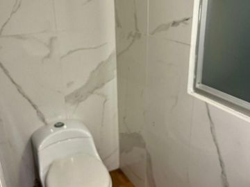 Vendo bonita casa de 3 pisos en Magdalena del Mar cerca al Club Lima Cricket
