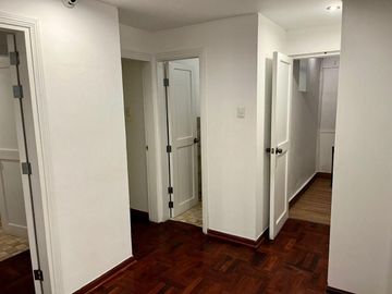 Vendo bonita casa de 3 pisos en Magdalena del Mar cerca al Club Lima Cricket