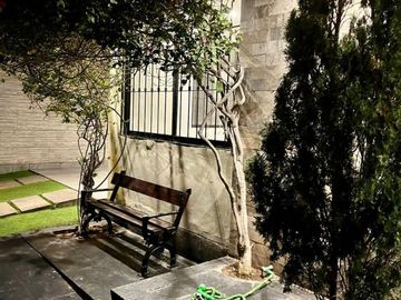 Vendo bonita casa de 3 pisos en Magdalena del Mar cerca al Club Lima Cricket