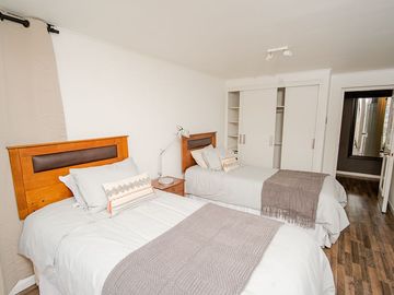SE VENDE DEPARTAMENTO EN EDIF. TRAVESIA.