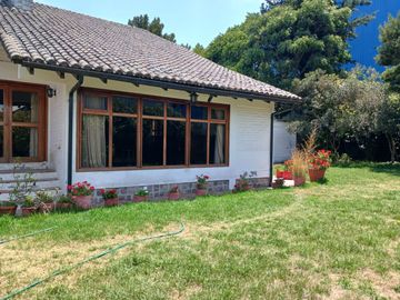 Se Vende Casa Estilo  Rústica En Ponceano Industrial de 912m2 en Terreno de 2378m2