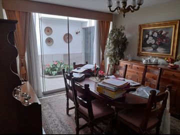 VENDO HERMOSA CASA EN SURCO