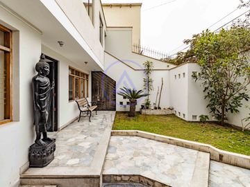 VENTA DE CASA EN MAGDALENA DEL MAR – IDEAL PARA VIVIENDA, OFICINA O CONSULTORIO