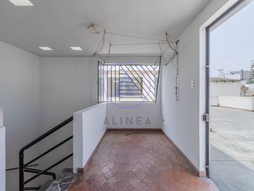 VENTA DE CASA EN MAGDALENA DEL MAR – IDEAL PARA VIVIENDA, OFICINA O CONSULTORIO