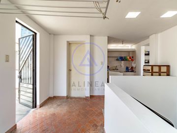 VENTA DE CASA EN MAGDALENA DEL MAR – IDEAL PARA VIVIENDA, OFICINA O CONSULTORIO
