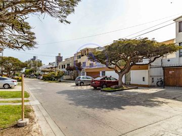 VENTA DE CASA EN MAGDALENA DEL MAR – IDEAL PARA VIVIENDA, OFICINA O CONSULTORIO