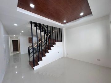 BRAND NEW HOUSE AND LOT IN TALON SINGKO ALONG MARCOS ALVAREZ