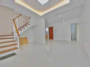 BRAND NEW DUPLEX HOUES AND LOT FOR SALE IN PILAR VILLAGE