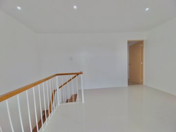 BRAND NEW DUPLEX HOUES AND LOT FOR SALE IN PILAR VILLAGE