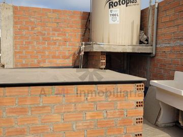 REMATE DE CASA FRENTE A PARQUE EN URBANIZACIÓN EL SANTUARIO DE CHICLAYO