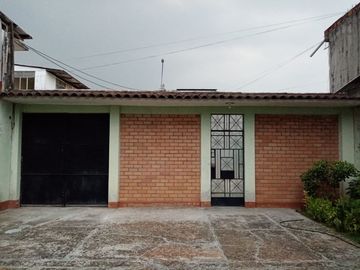 REMATE  CASA GRANDE  en Pucallpa cerca a Cuadras Del Estadio 