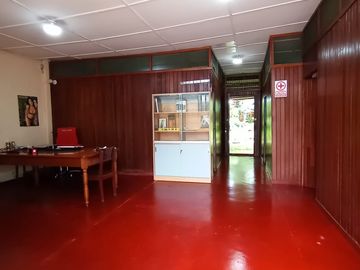 REMATE  CASA GRANDE  en Pucallpa cerca a Cuadras Del Estadio 
