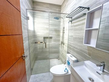4 Bedroom Newly Built House and Lot for Sale in BF Resort Village Las Piñas