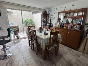 Venta casa amplia 4 dormitorios, sector Pomasqui