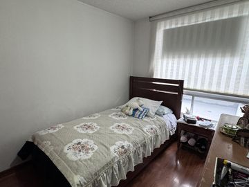 Venta casa amplia 4 dormitorios, sector Pomasqui