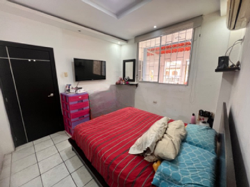 EN VENTA CASA 1 PLANTA EN CDLA. LAS TEJAS, AV 25 DE JULIO, SUR GYE