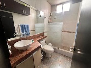 EN VENTA CASA 1 PLANTA EN CDLA. LAS TEJAS, AV 25 DE JULIO, SUR GYE