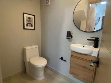 HERMOSAS CASAS MODERNAS, CON EXCELENTES AMENIDADES Y VIALIDADES