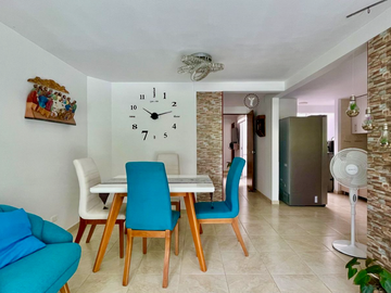 Extraordinaria casa remodelada en Cerritos Campestre con baño completo en el primer piso. Galicia. Pereira.