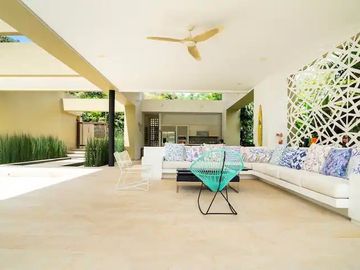 TE ALQUILO EXCLUSIVA FINCA MEDIALUNA EN BUCARAMANGA LLAMANOS AL3242060686 LOS ESPERAMOS.