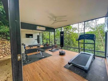 TE ALQUILO EXCLUSIVA FINCA MEDIALUNA EN BUCARAMANGA LLAMANOS AL3242060686 LOS ESPERAMOS.