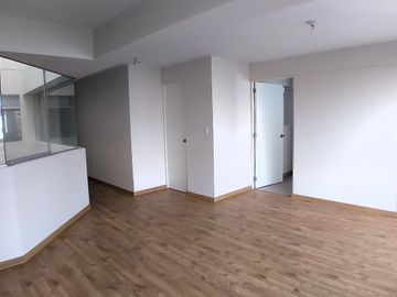 OCASIÓN!!! Se vende lindo departamento COMO NUEVO  2 dormitorios en BARRANCO, a media cdra Av. El Sol