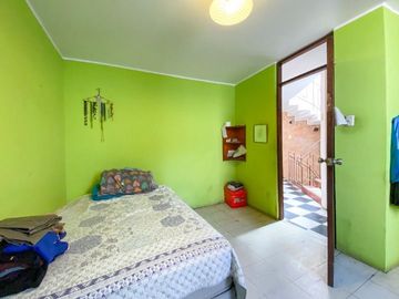 GRAN OPORTUNIDAD VENDO AMPLIA CASA EN SAN MIGUEL