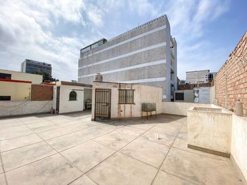 GRAN OPORTUNIDAD VENDO AMPLIA CASA EN SAN MIGUEL