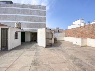 GRAN OPORTUNIDAD VENDO AMPLIA CASA EN SAN MIGUEL