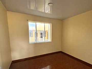 VENDO ESPECTACULAR CASA COMERCIAL 12 DE OCTUBRE -RENTANDO