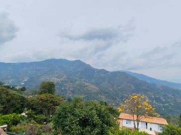 💥VENDO 💥Hermosa finca en vereda sabaneta - Copacabana.