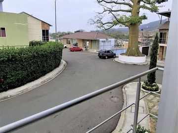 Se Vende Casa Hermosa en Portoviejo Manabí