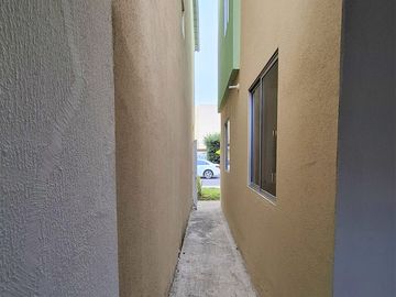 Se Vende Casa Hermosa en Portoviejo Manabí